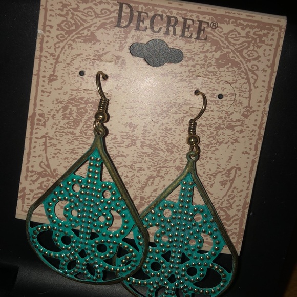 Decree Jewelry - Turquoise fashion Earrings